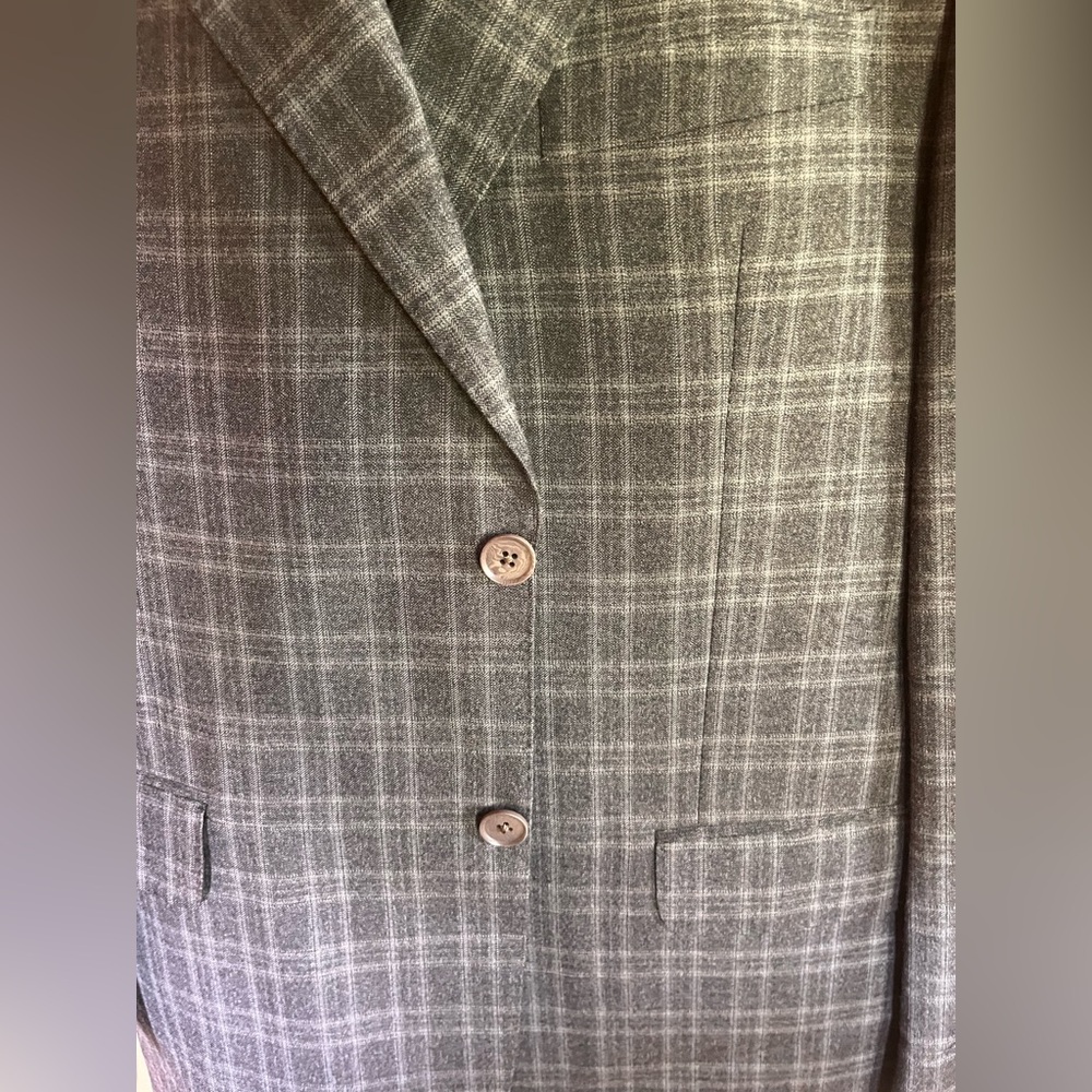 Gray Plaid Men’s Suit - Picture 3 of 11